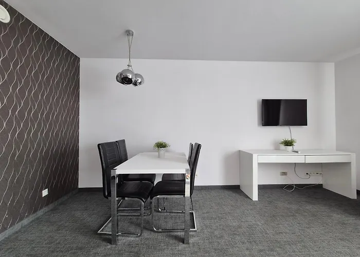 Krawiecka Trzy Zero Dwa Apartman *